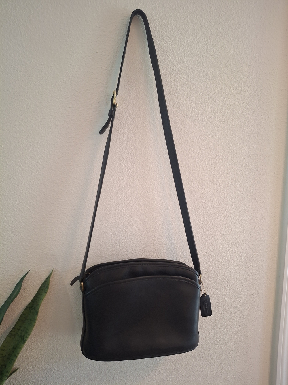 Coach 9976 Anderson Zip Top  Black Leather Vintage Cross Body Bag